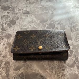 Louis Vuitton monogram tresor wallet